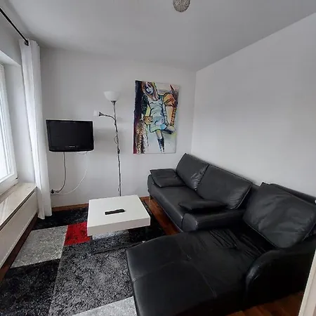 Harbour Hoeri 50m Vom Am Yachthafen Bei Radolfzell *