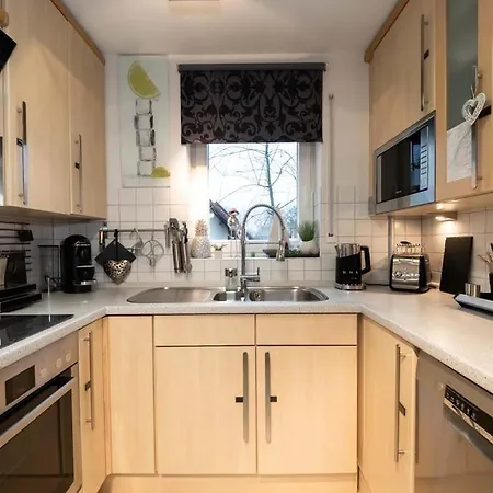 Harbour Hoeri 50m Vom Am Yachthafen Bei Radolfzell Мос