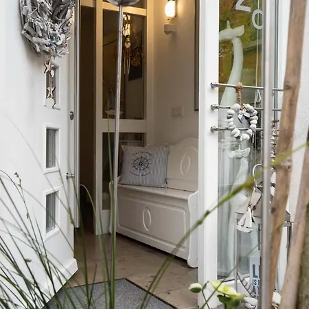 Harbour Hoeri 50m Vom Am Yachthafen Bei Radolfzell Апартаменты *